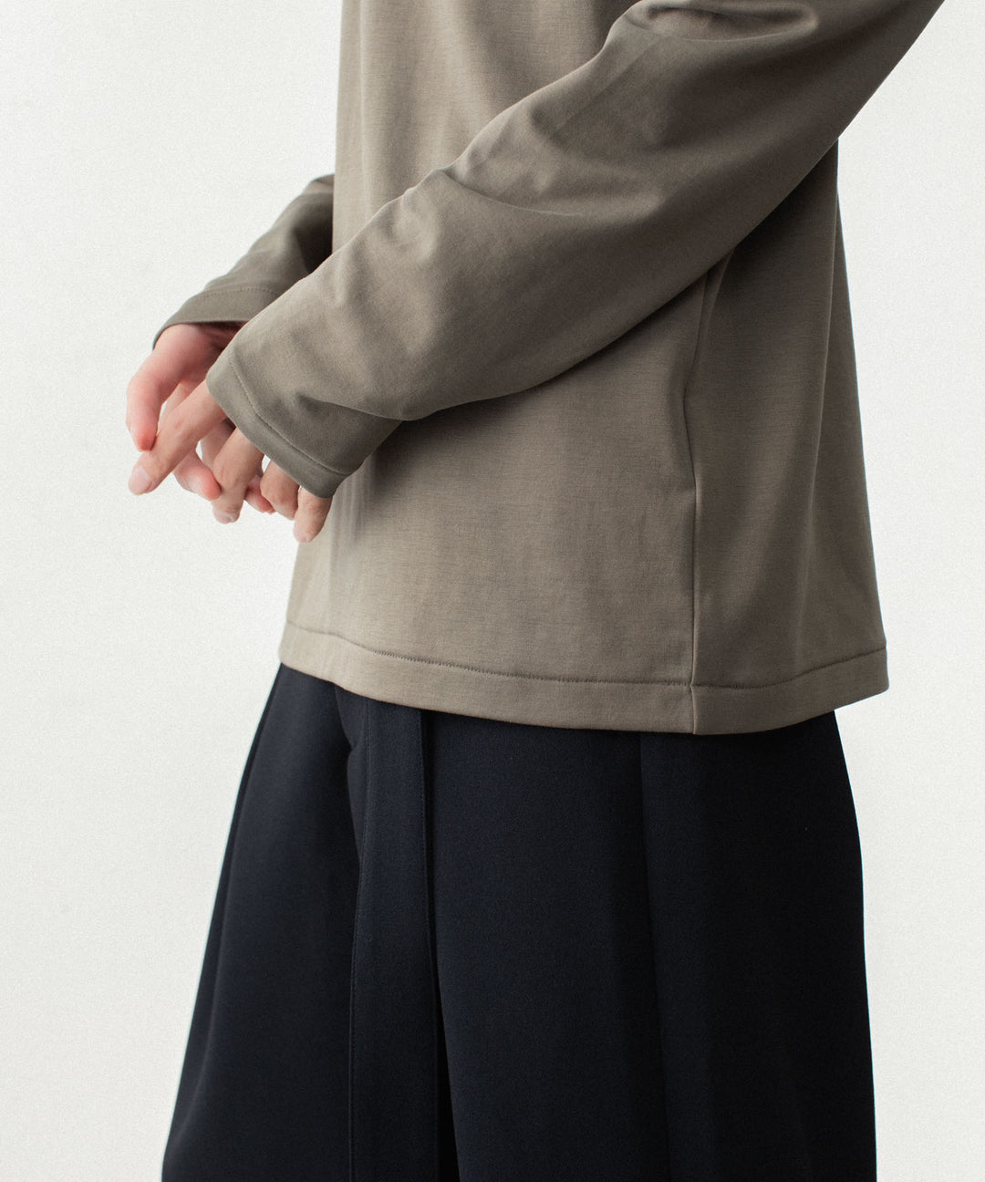 ATTACHMENT アタッチメントのCOTTON DOUBLE FACE SLIM FIT L/S TEE - KHAKI GRAYの公式通販サイトsession福岡セレクトショップ