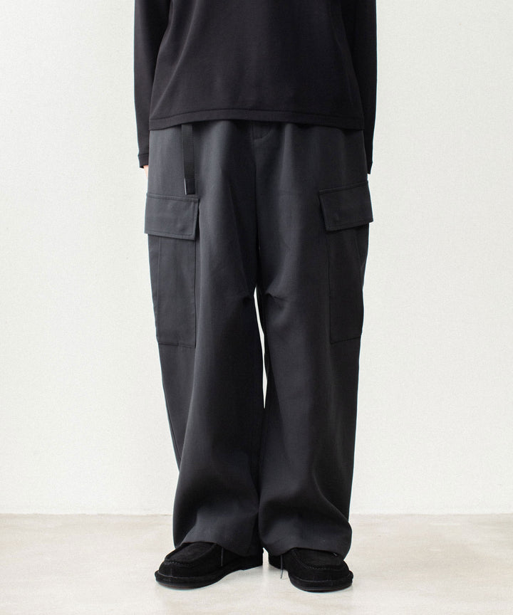 ATTACHMENT アタッチメントのCO/TEN POWDERY DOUBLE CROTH EASY CARGO TROUSERS - BLACKの公式通販サイトsession福岡セレクトショップ
