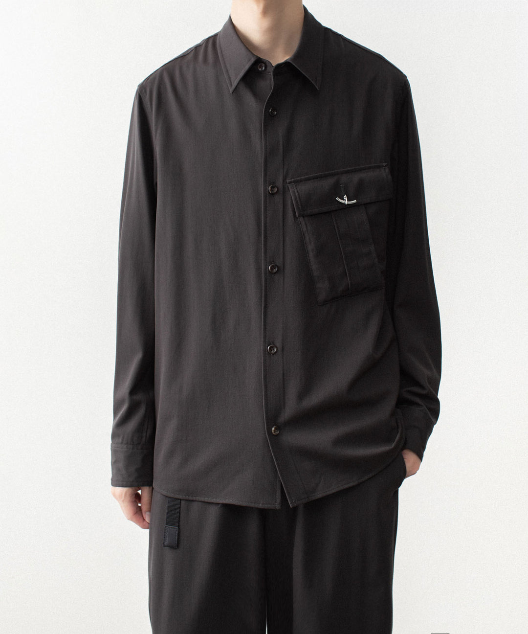ATTACHMENT アタッチメントのWASHABLE HIGH TWIST GABARDINE UTILITY L/S SHIRT - KHAKI GRAYの公式通販サイトsession福岡セレクトショップ
