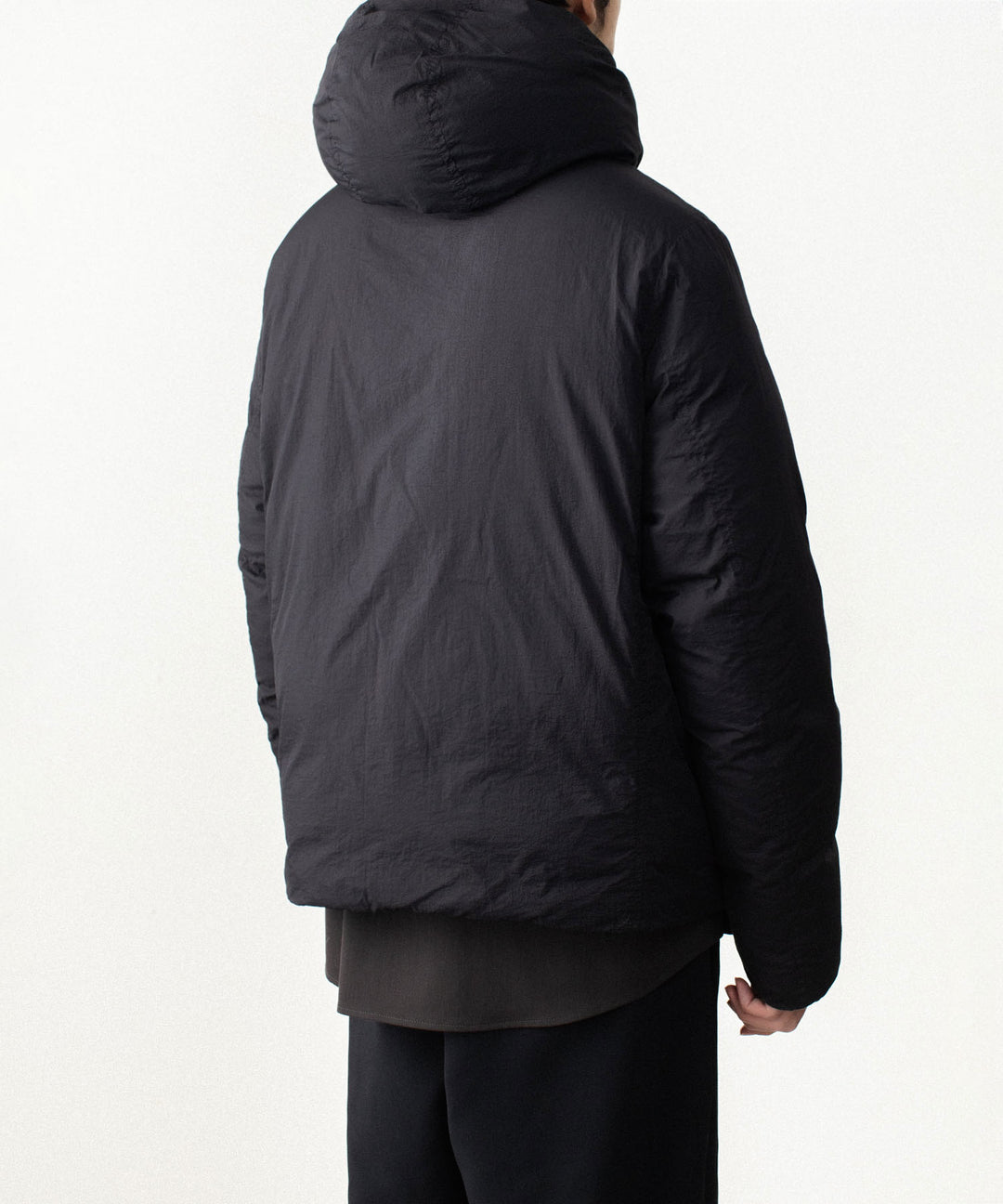ATTACHMENT アタッチメントのNY TAFFETA HOODED DOWN JACKET - BLACKの公式通販サイトsession福岡セレクトショップ