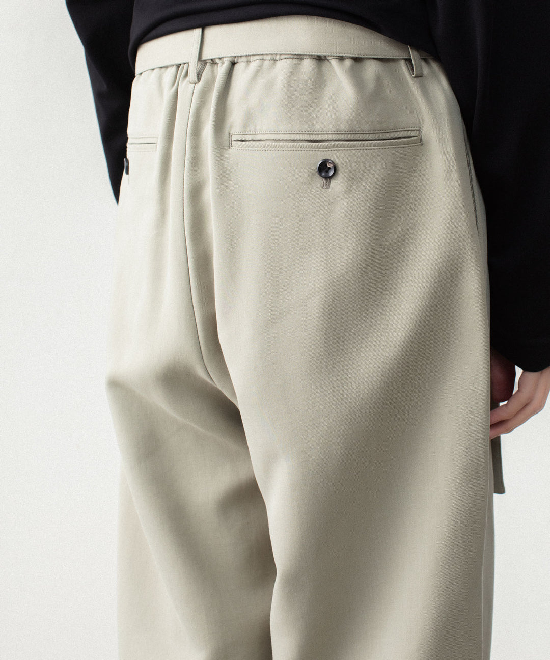 ATTACHMENT アタッチメントのCO/TEN POWDERY DOUBLE CROTH BELTED WIDE TROUSERS - L.KH GRAYの公式通販サイトsession福岡セレクトショップ