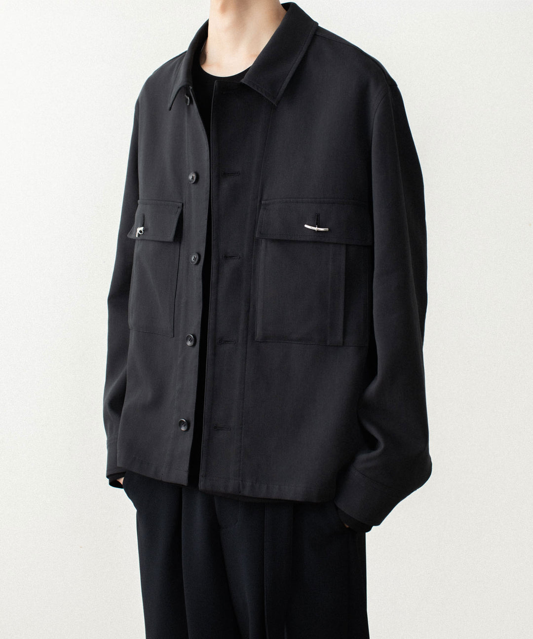 ATTACHMENT アタッチメントのCO/TEN POWDERY DOUBLE CROTH PATCH POCKET SHORT JACKET - BLACKの公式通販サイトsession福岡セレクトショップ