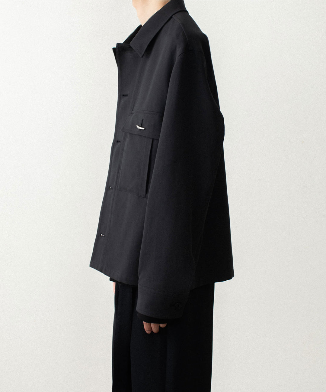 ATTACHMENT アタッチメントのCO/TEN POWDERY DOUBLE CROTH PATCH POCKET SHORT JACKET - BLACKの公式通販サイトsession福岡セレクトショップ