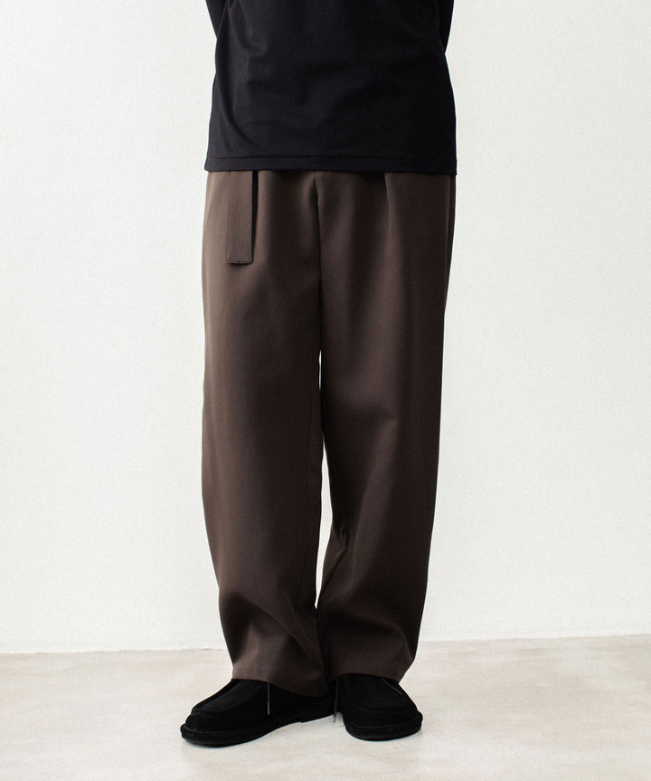 ATTACHMENT アタッチメントのCO/TEN POWDERY DOUBLE CROTH BELTED WIDE TROUSERS - D.BROWNの公式通販サイトsession福岡セレクトショップ
