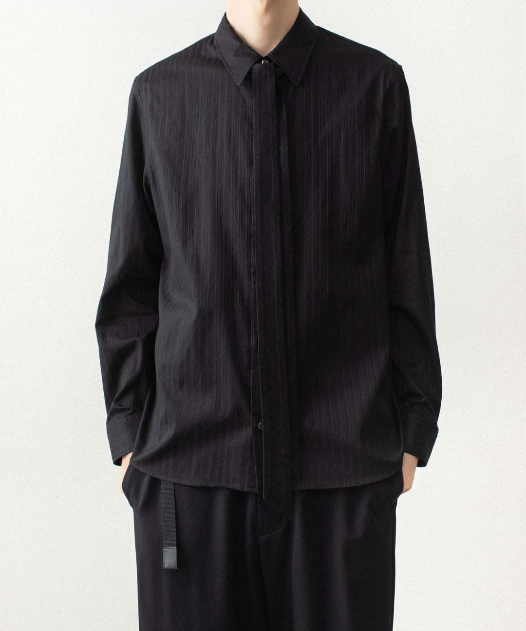 ATTACHMENT アタッチメントのCO SHADOW STRIPE BROAD NARROW TIE L/S SHIRT - BLACKの公式通販サイトsession福岡セレクトショップ