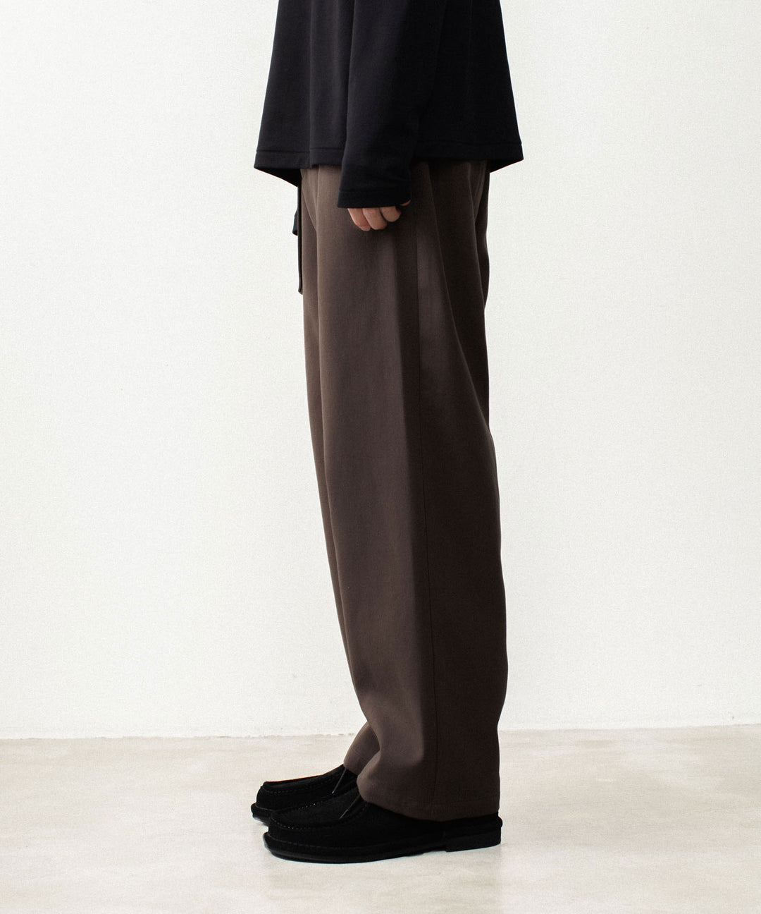 ATTACHMENT アタッチメントのCO/TEN POWDERY DOUBLE CROTH BELTED WIDE TROUSERS - D.BROWNの公式通販サイトsession福岡セレクトショップ