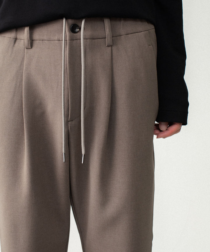 ATTACHMENT アタッチメントのPE STRETCH DOUBLE CLOTH REGULAR FIT 1TUCK TROUSERS - D.BROWNの公式通販サイトsession福岡セレクトショップ