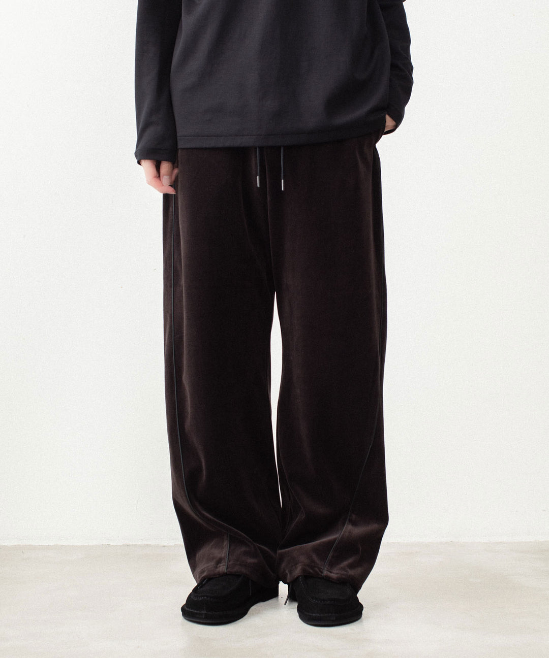 ATTACHMENT アタッチメントの80/2 ORGANIC VELOR BALLOON WIDE TRACK TROUSERS - D.BROWNの公式通販サイトsession福岡セレクトショップ