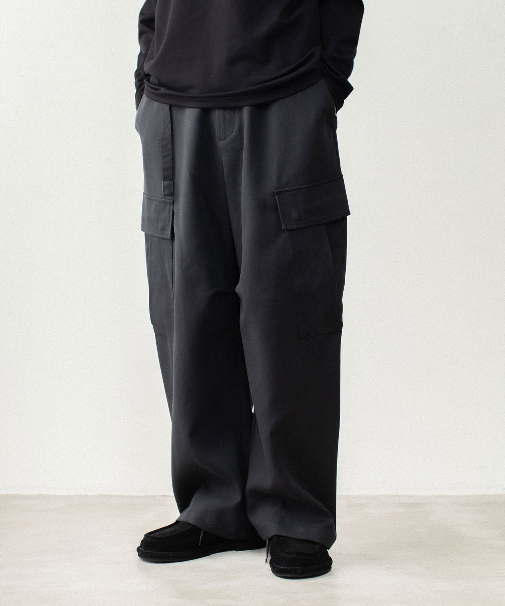 ATTACHMENT アタッチメントのCO/TEN POWDERY DOUBLE CROTH EASY CARGO TROUSERS - BLACKの公式通販サイトsession福岡セレクトショップ