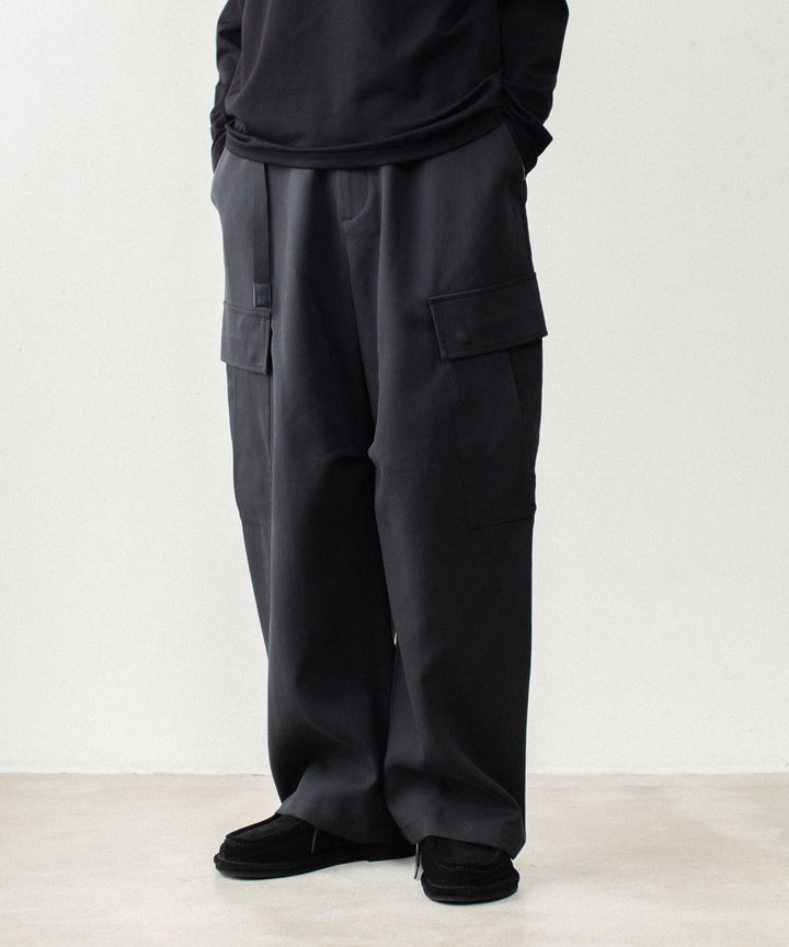 ATTACHMENT アタッチメントのCO/TEN POWDERY DOUBLE CROTH EASY CARGO TROUSERS - BLACKの公式通販サイトsession福岡セレクトショップ