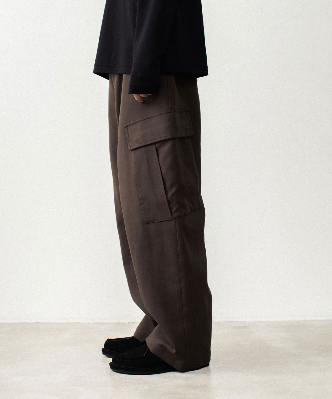 ATTACHMENT アタッチメントのCO/TEN POWDERY DOUBLE CROTH EASY CARGO TROUSERS - D.BROWNの公式通販サイトsession福岡セレクトショップ