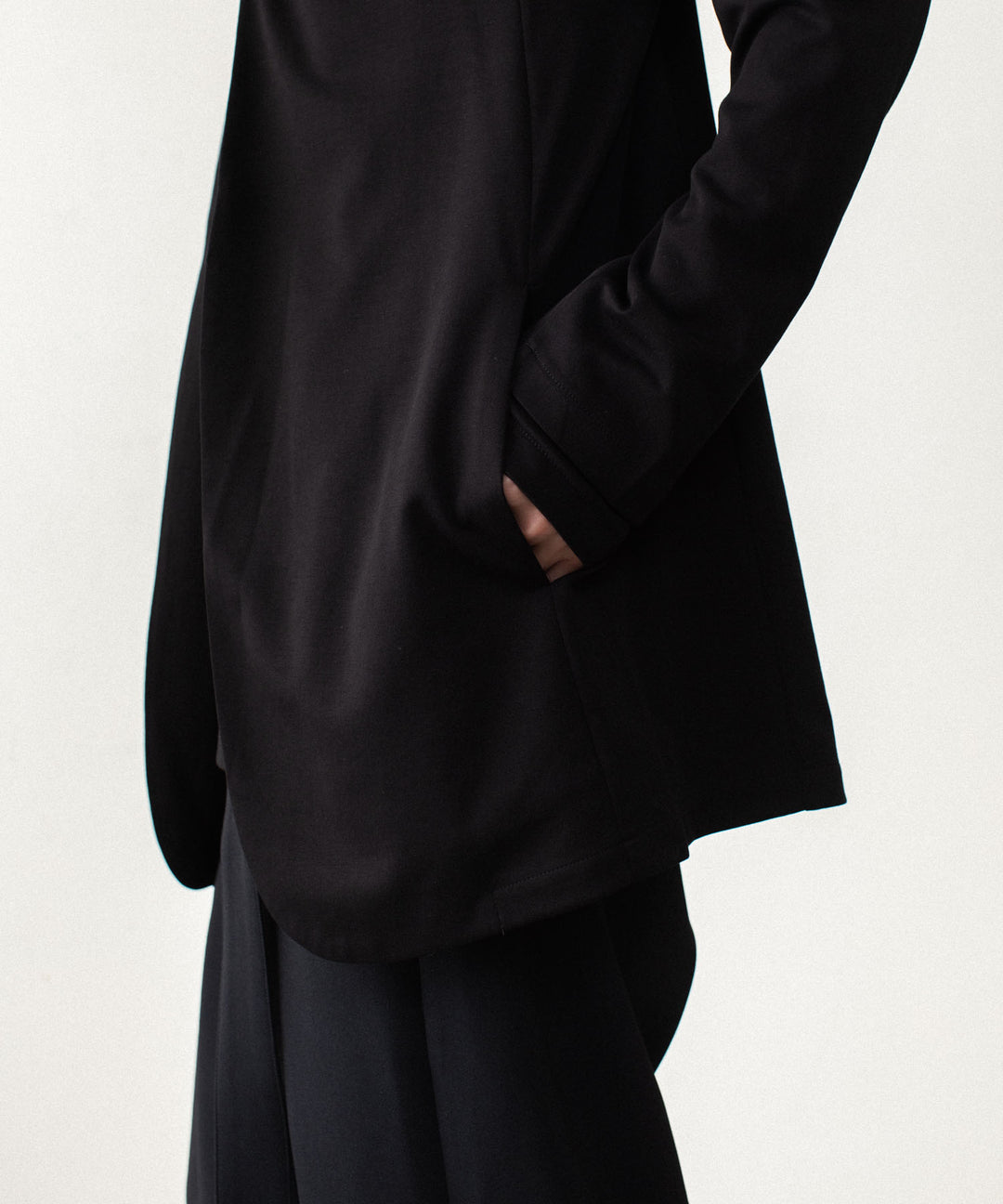 ATTACHMENT アタッチメントのCOTTON DOUBLE FACE COLLARLESS CARDIGAN - BLACKの公式通販サイトsession福岡セレクトショップ