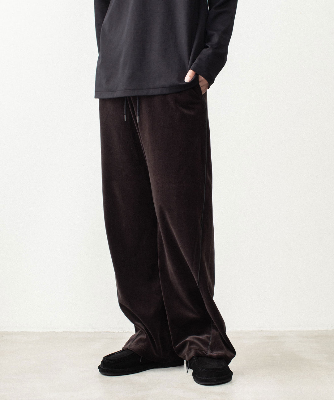 ATTACHMENT アタッチメントの80/2 ORGANIC VELOR BALLOON WIDE TRACK TROUSERS - D.BROWNの公式通販サイトsession福岡セレクトショップ