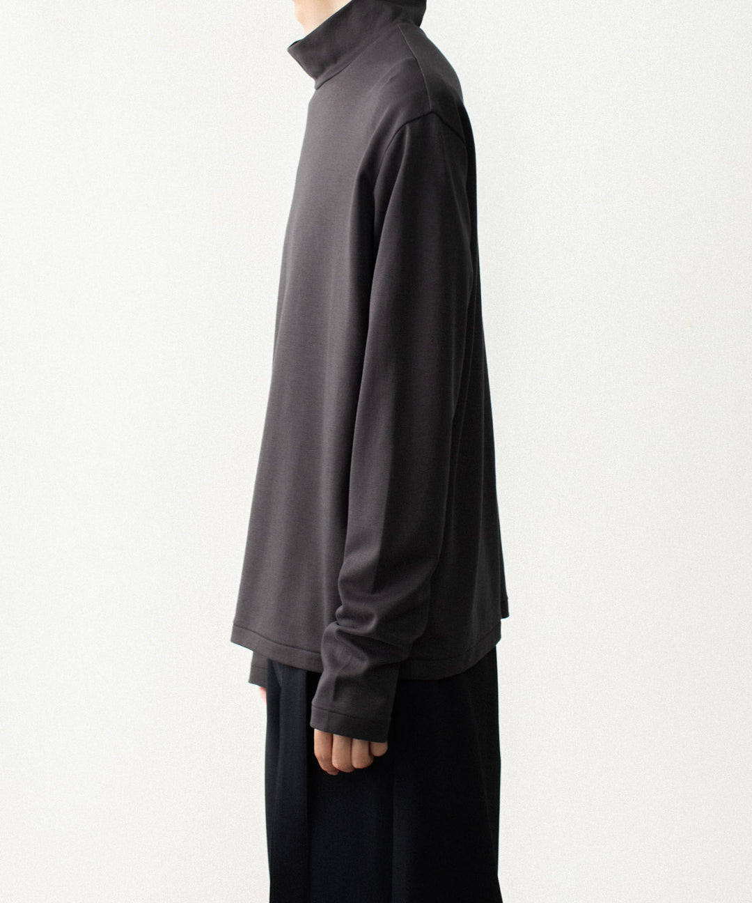 ATTACHMENT アタッチメントのCOTTON DOUBLE FACE SLIM FIT HIGHNECK L/S TEE - D.GRAYの公式通販サイトsession福岡セレクトショップ