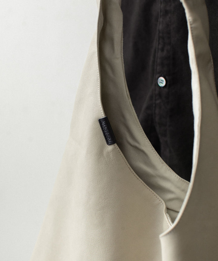 ATTACHMENT アタッチメントのSYNTHETIC LEATHER SMALL SHOPPING BAG - L.BEIGEの公式通販サイトsession福岡セレクトショップ