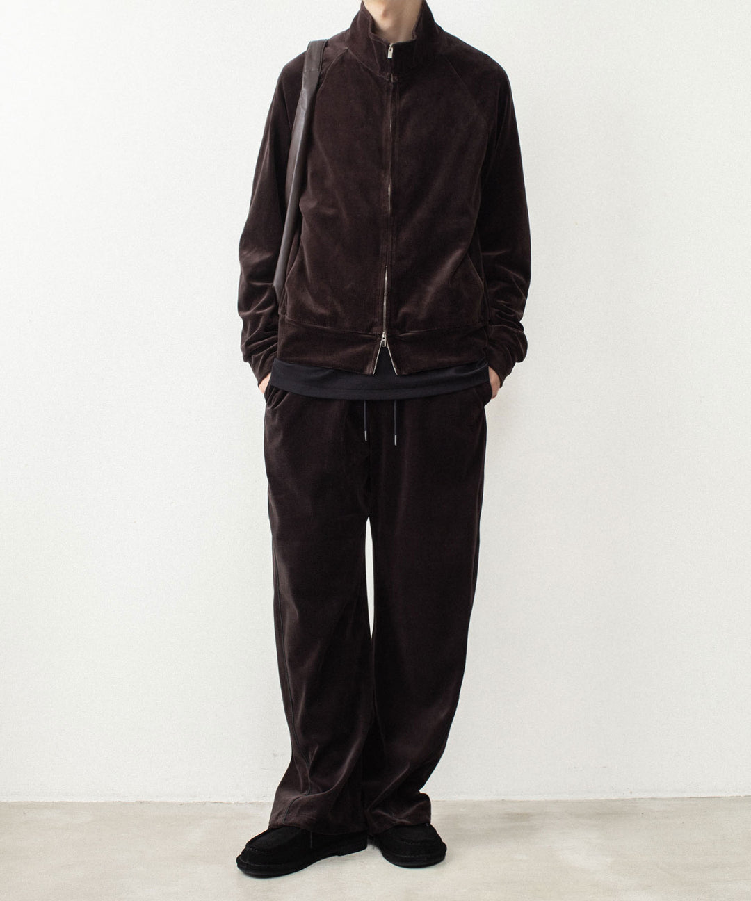 ATTACHMENT アタッチメントの80/2 ORGANIC VELOR BALLOON WIDE TRACK TROUSERS - D.BROWNの公式通販サイトsession福岡セレクトショップ