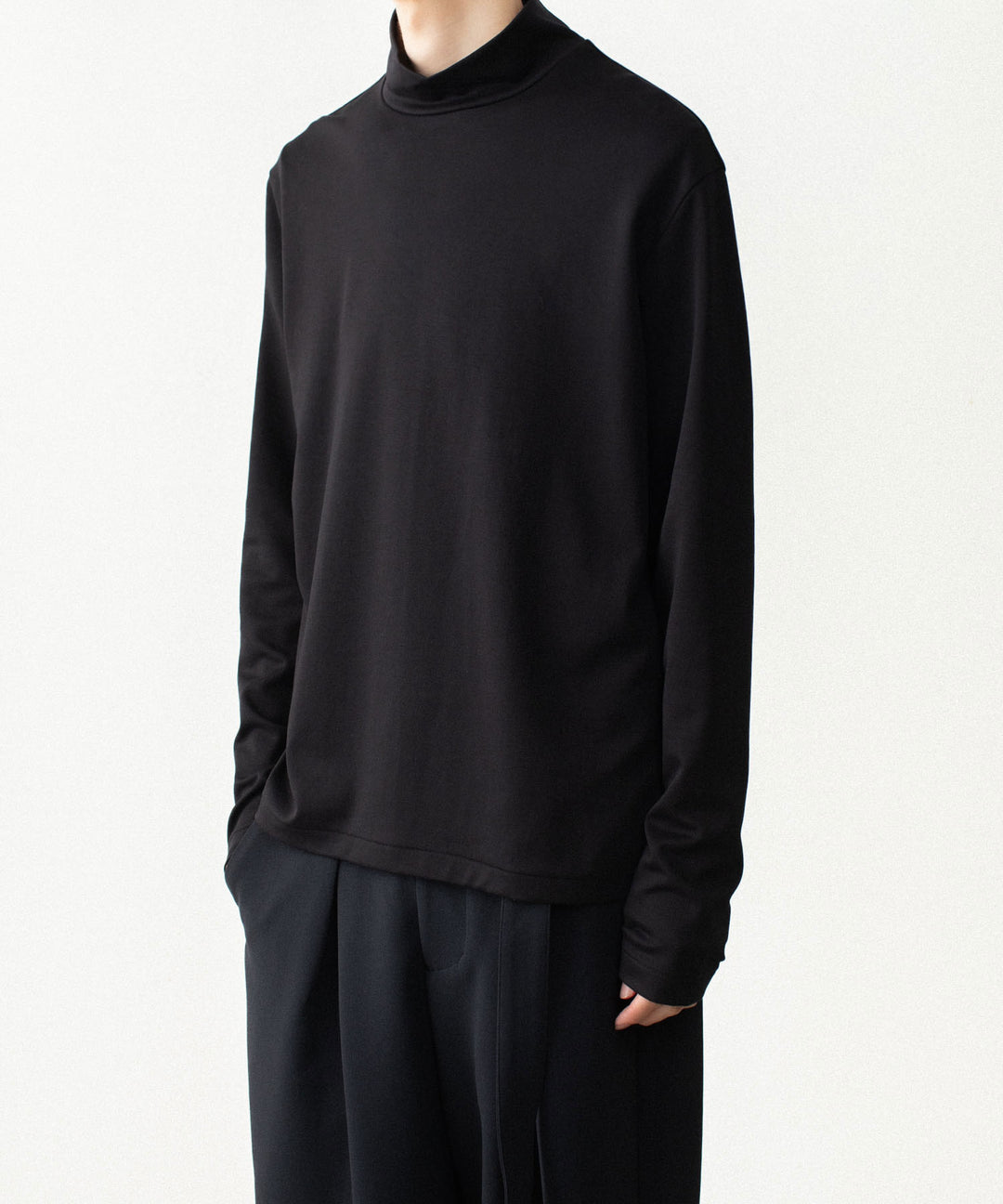 ATTACHMENT アタッチメントのCOTTON DOUBLE FACE SLIM FIT HIGHNECK L/S TEE - BLACKの公式通販サイトsession福岡セレクトショップ