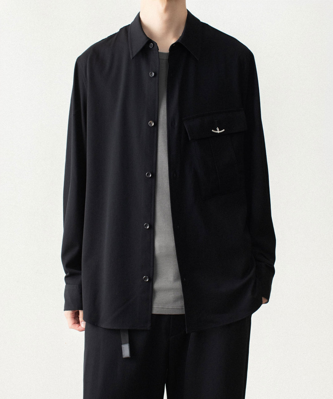 ATTACHMENT アタッチメントのWASHABLE HIGH TWIST GABARDINE UTILITY L/S SHIRT - BLACKの公式通販サイトsession福岡セレクトショップ