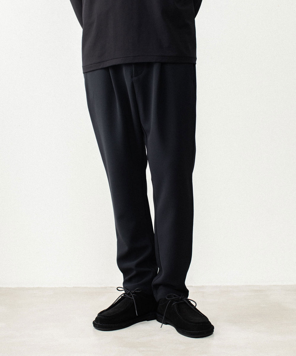 ATTACHMENT アタッチメントのPE STRETCH DOUBLE CLOTH REGULAR FIT 1TUCK TROUSERS - BLACKの公式通販サイトsession福岡セレクトショップ