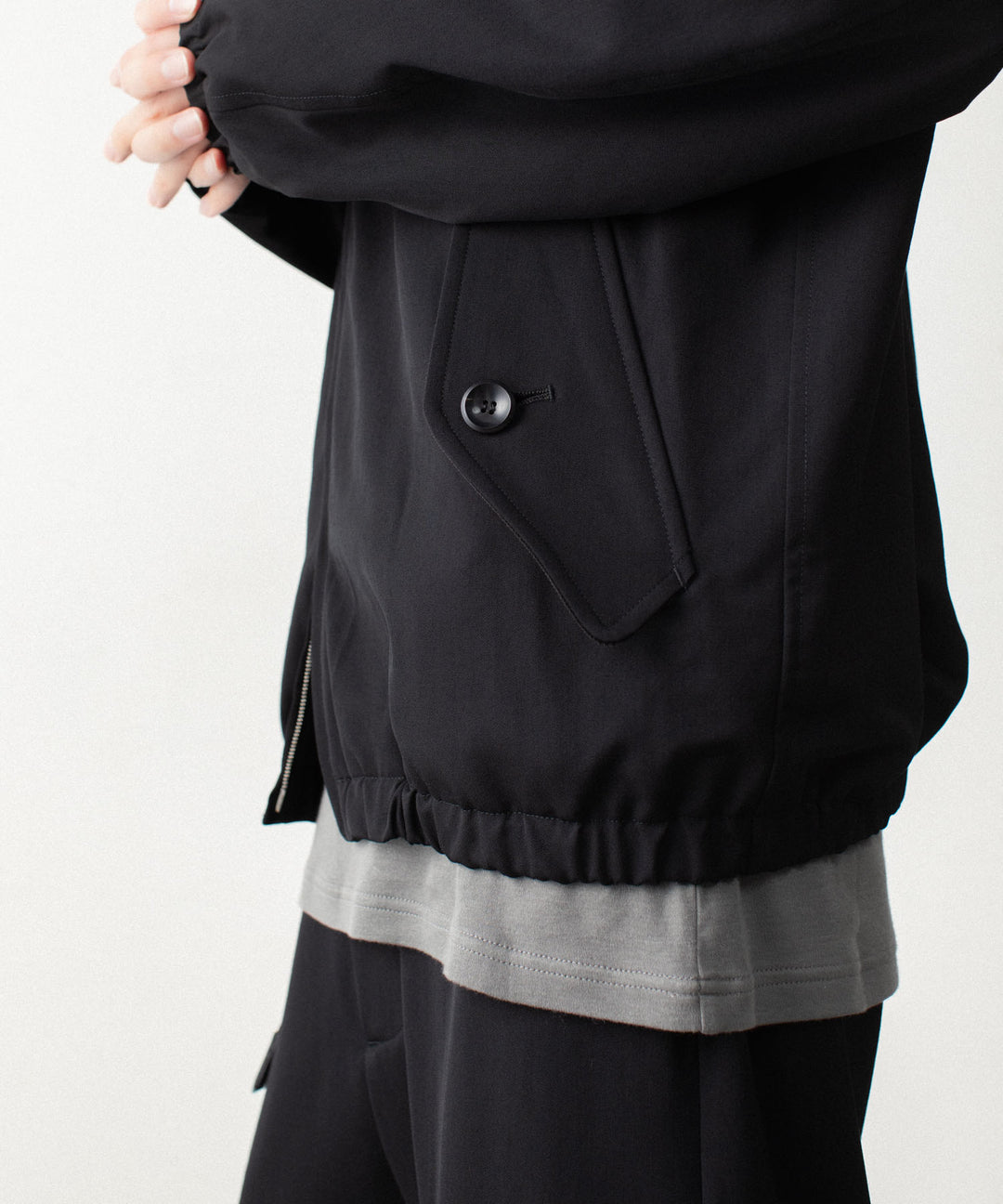 ATTACHMENT アタッチメントのWASHABLE HIGH TWIST GABARDINE HARRINGTON JACKET - BLACKの公式通販サイトsession福岡セレクトショップ