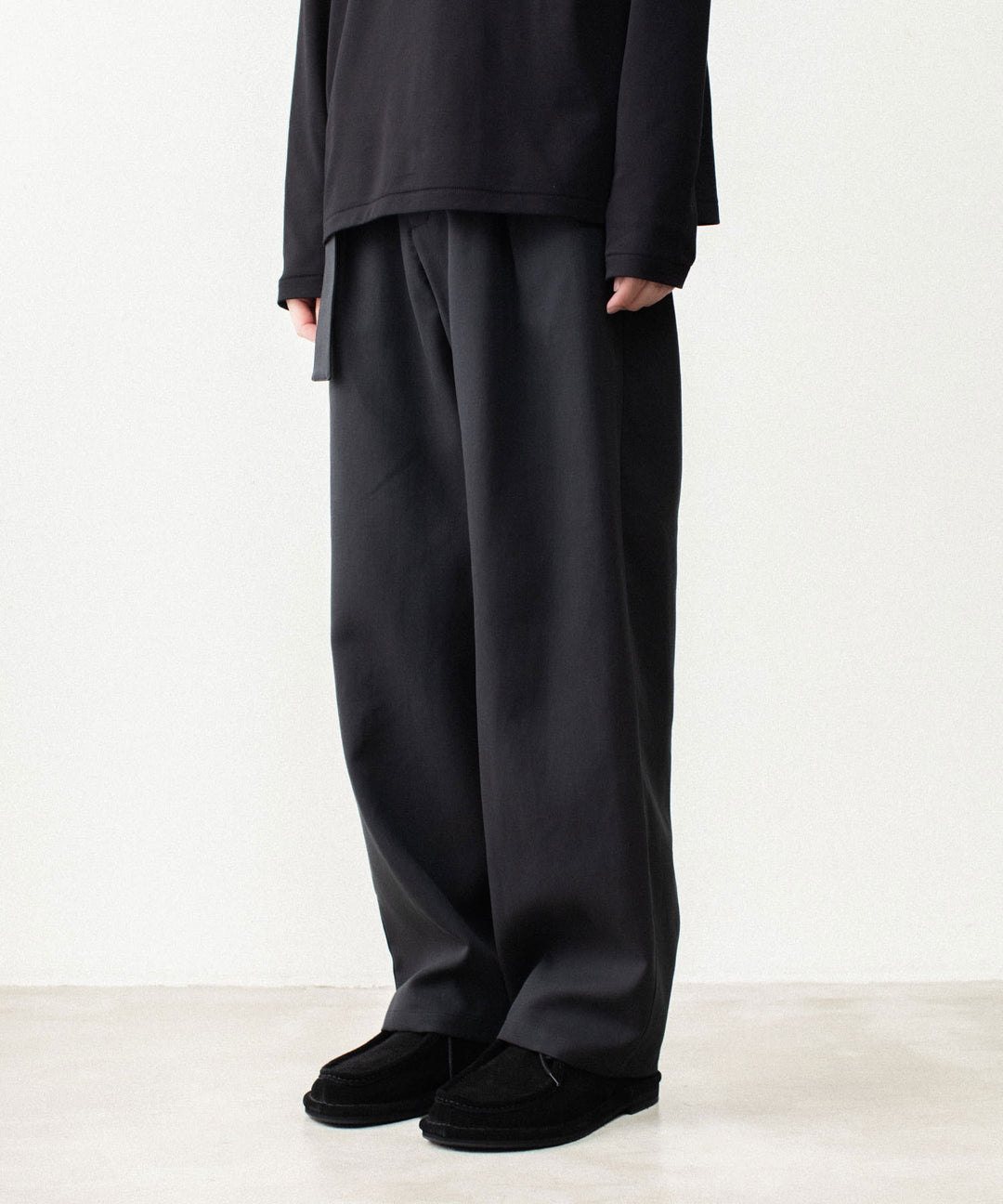 CO/TEN POWDERY DOUBLE CROTH BELTED WIDE TROUSERS - BLACKの公式通販サイトsession福岡セレクトショップ