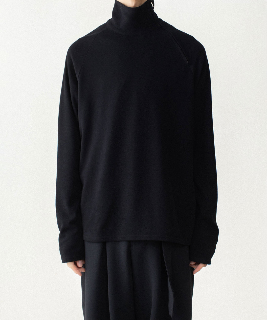ATTACHMENT アタッチメントのVI/PE SMOOTH ZIP-UP HIGHNECK L/S TEE - BLACKの公式通販サイトsession福岡セレクトショップ