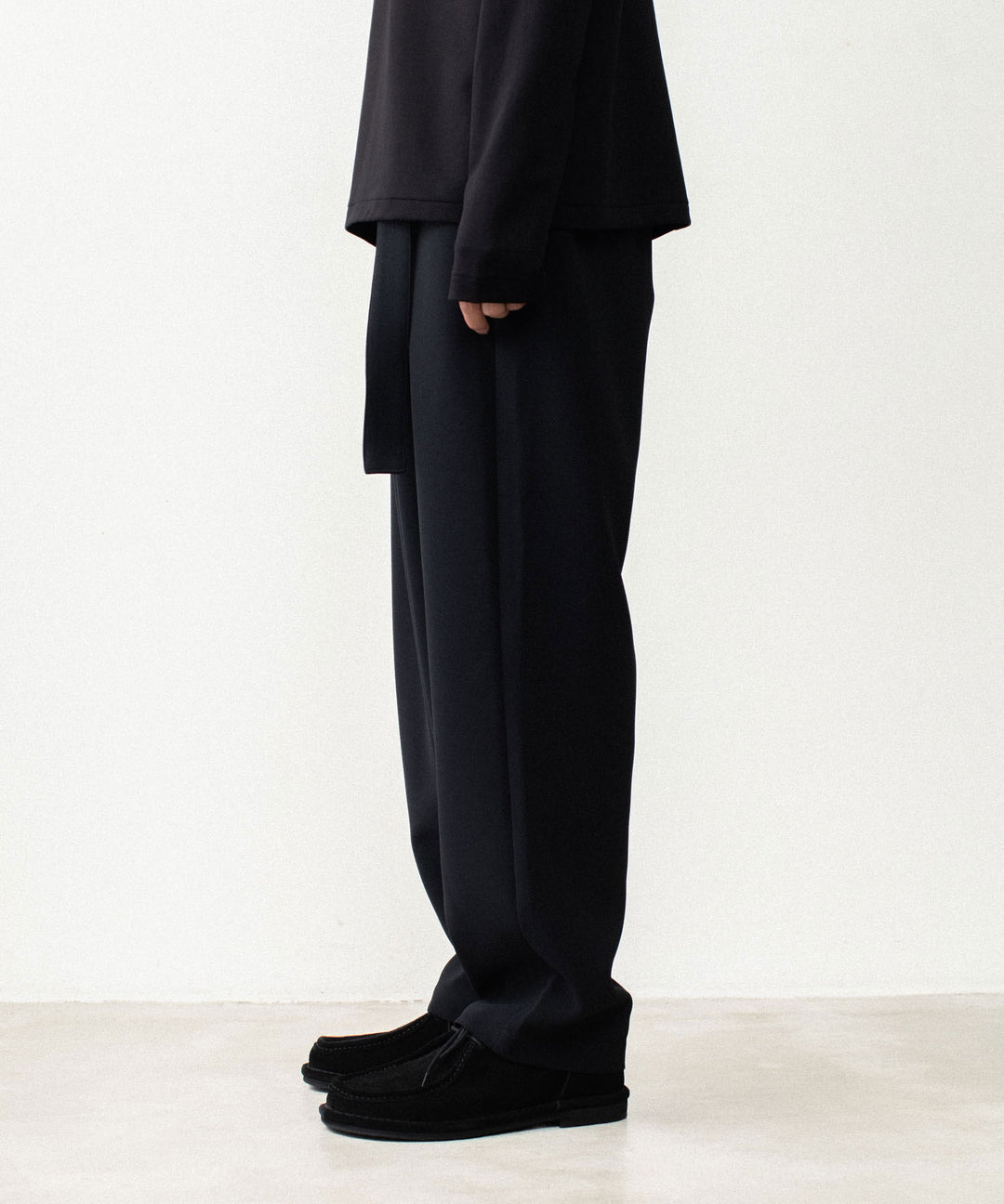 ATTACHMENT アタッチメントのPE STRETCH DOUBLE CLOTH CROSS TUCK TROUSERS - BLACKの公式通販サイトsession福岡セレクトショップ