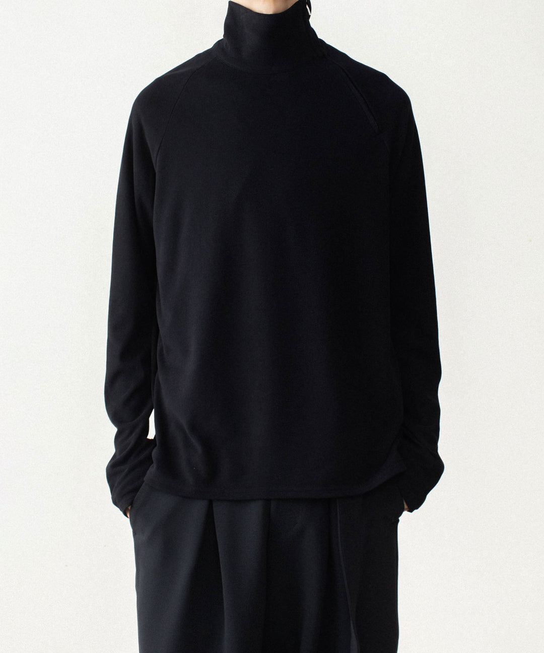 ATTACHMENT アタッチメントのVI/PE SMOOTH ZIP-UP HIGHNECK L/S TEE - BLACKの公式通販サイトsession福岡セレクトショップ