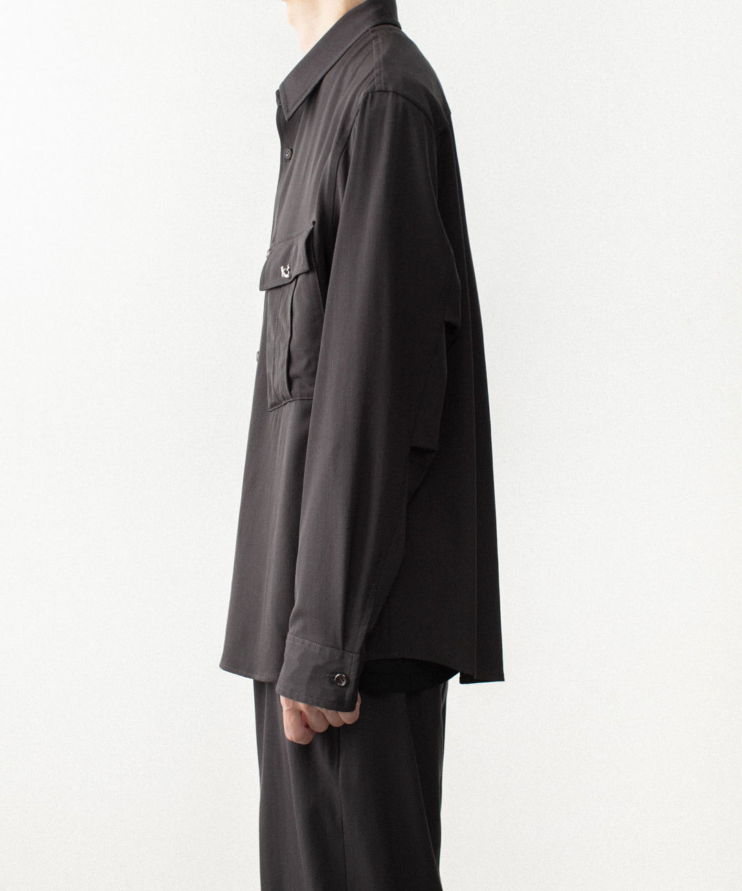 ATTACHMENT アタッチメントのWASHABLE HIGH TWIST GABARDINE UTILITY L/S SHIRT - KHAKI GRAYの公式通販サイトsession福岡セレクトショップ