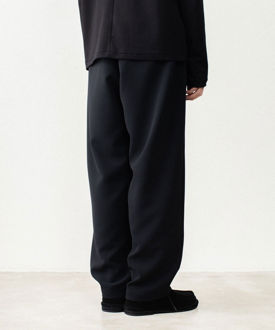 ATTACHMENT アタッチメントのPE STRETCH DOUBLE CLOTH CROSS TUCK TROUSERS - BLACKの公式通販サイトsession福岡セレクトショップ