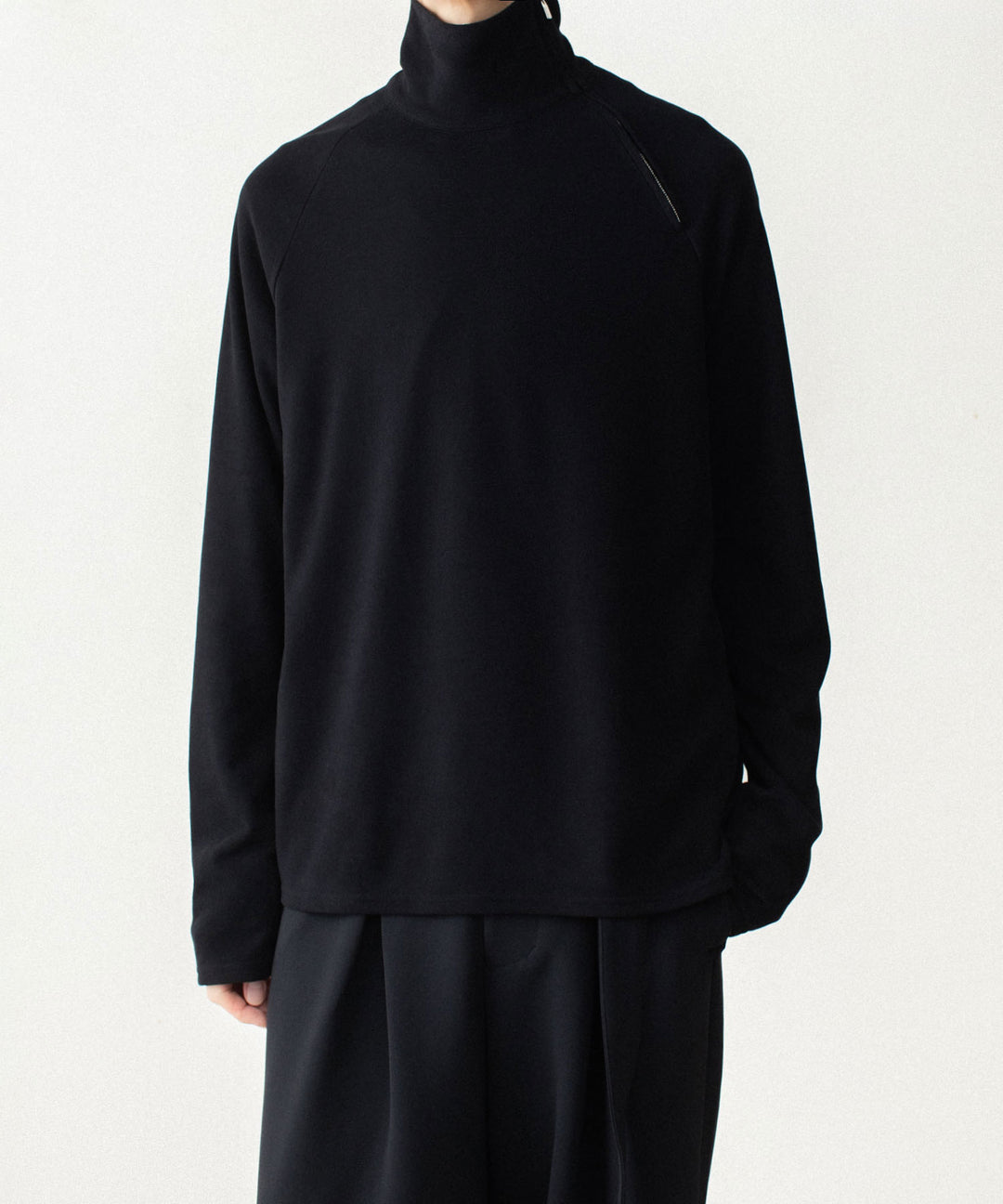 ATTACHMENT アタッチメントのVI/PE SMOOTH ZIP-UP HIGHNECK L/S TEE - BLACKの公式通販サイトsession福岡セレクトショップ