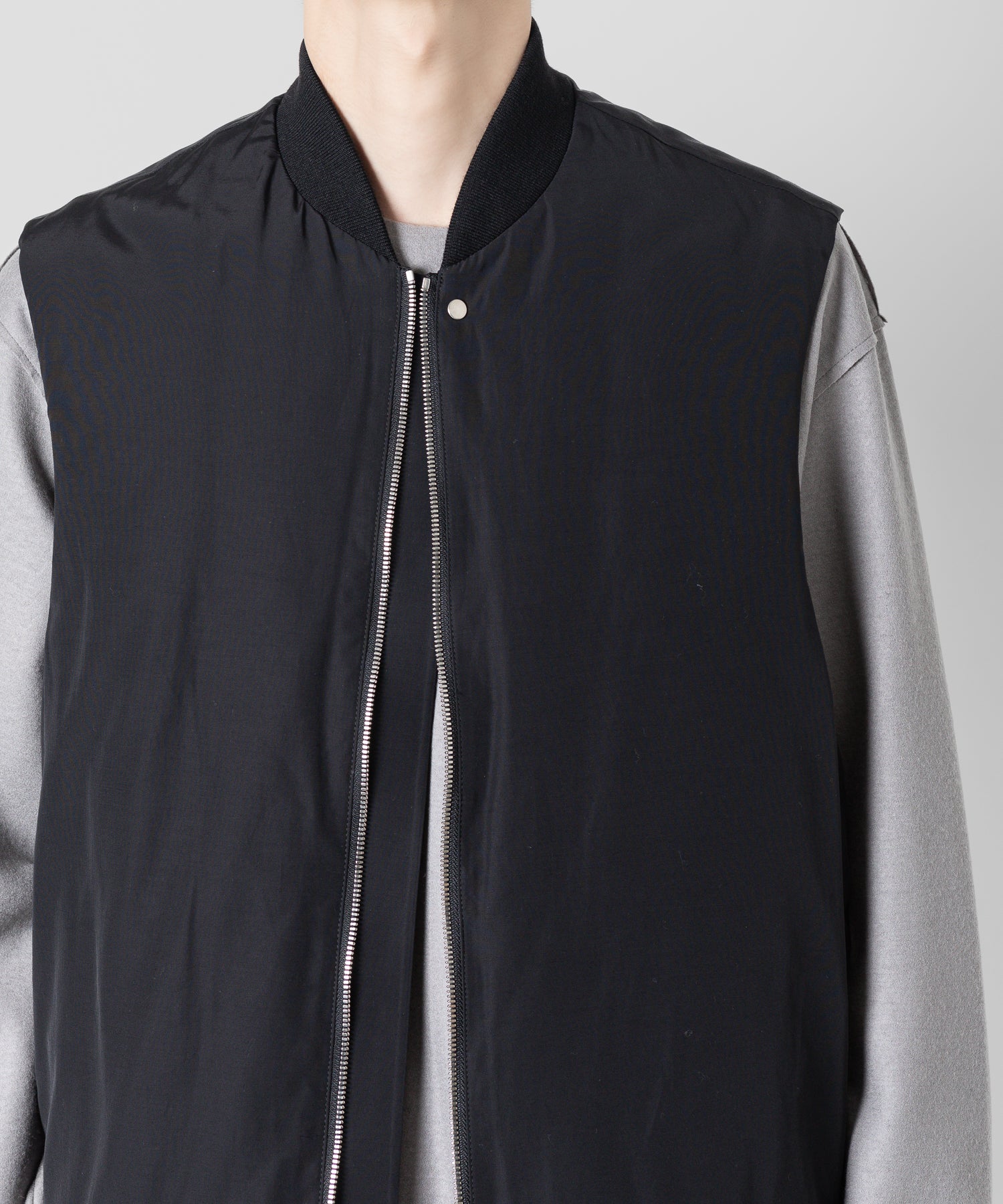 ATTACHMENT /アタッチメント】 CO/NY TAFFETA DOWN VEST - BLACK