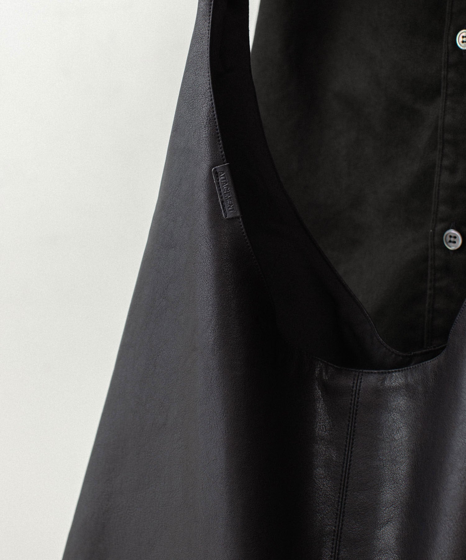 ATTACHMENT /アタッチメント】SYNTHETIC LEATHER SMALL SHOPPING BAG