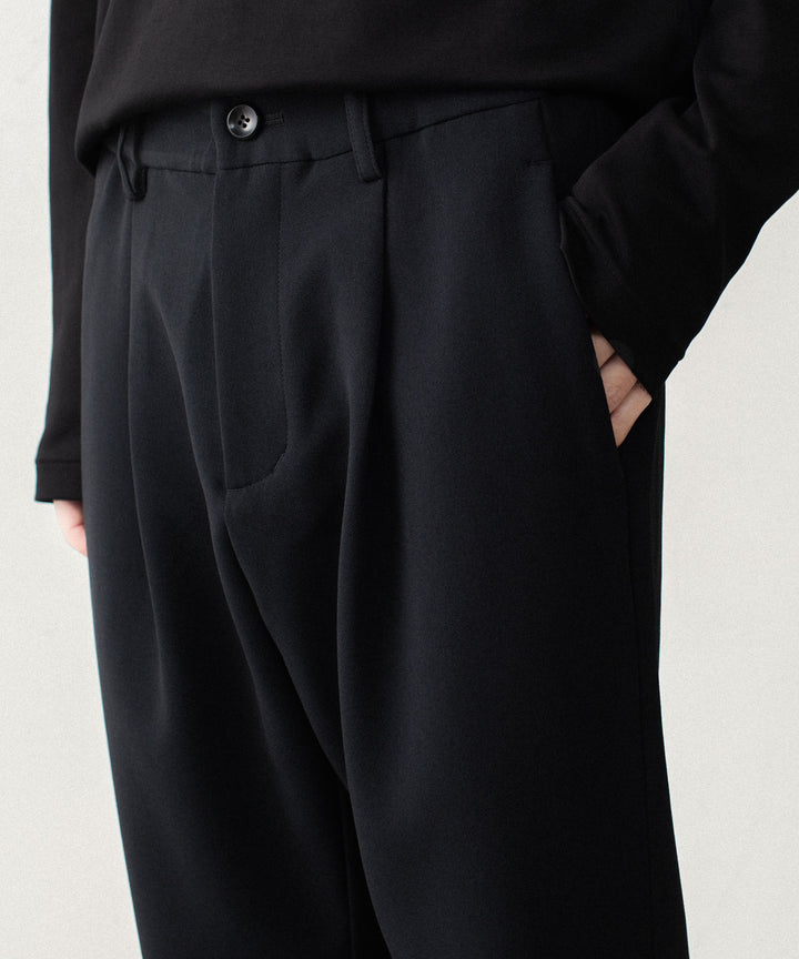 ATTACHMENT アタッチメントのPE STRETCH DOUBLE CLOTH REGULAR FIT 1TUCK TROUSERS - BLACKの公式通販サイトsession福岡セレクトショップ