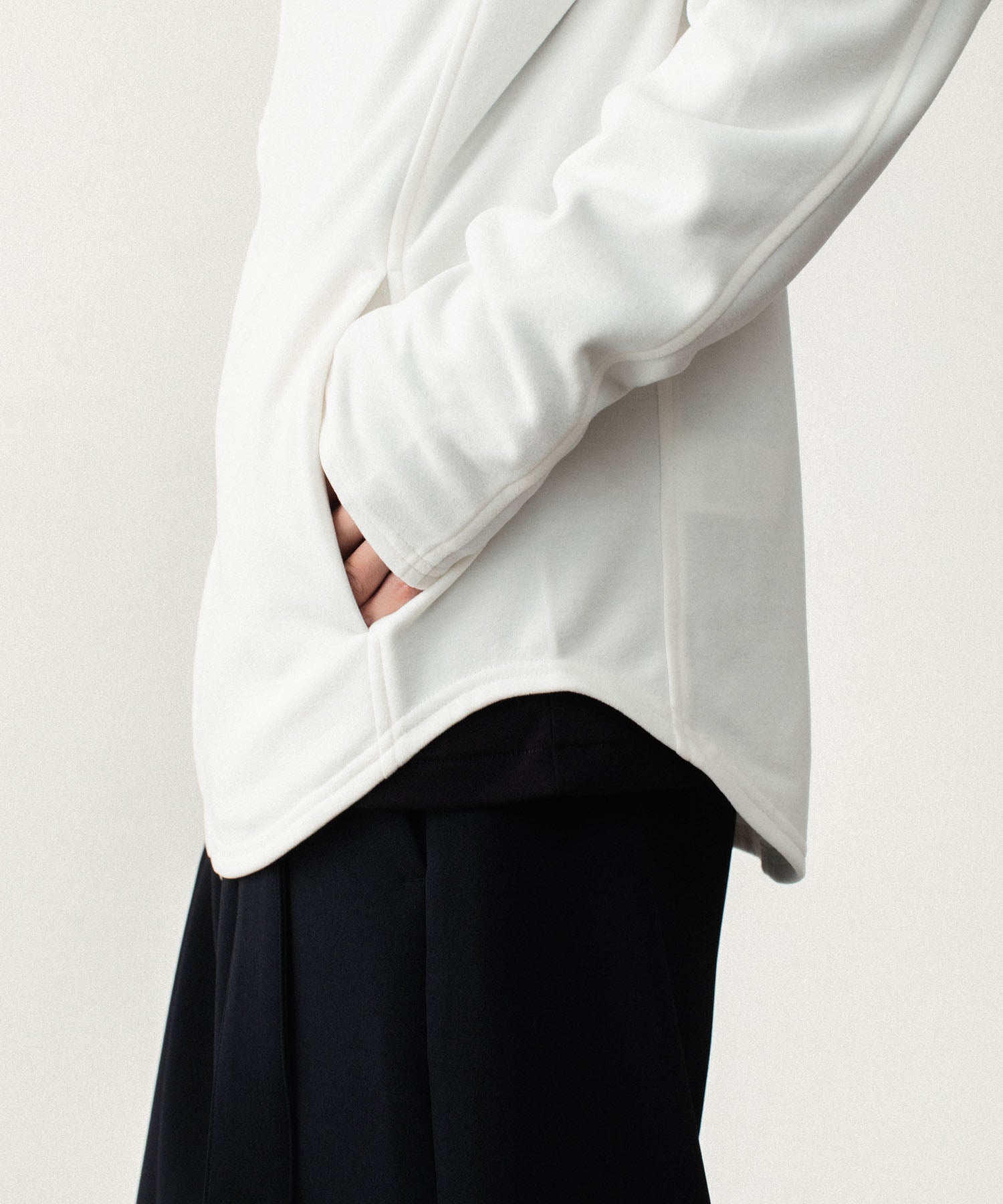 ATTACHMENT /アタッチメント】VI/PE SMOOTH ZIP-UP LIGHT HOODIE - OFF