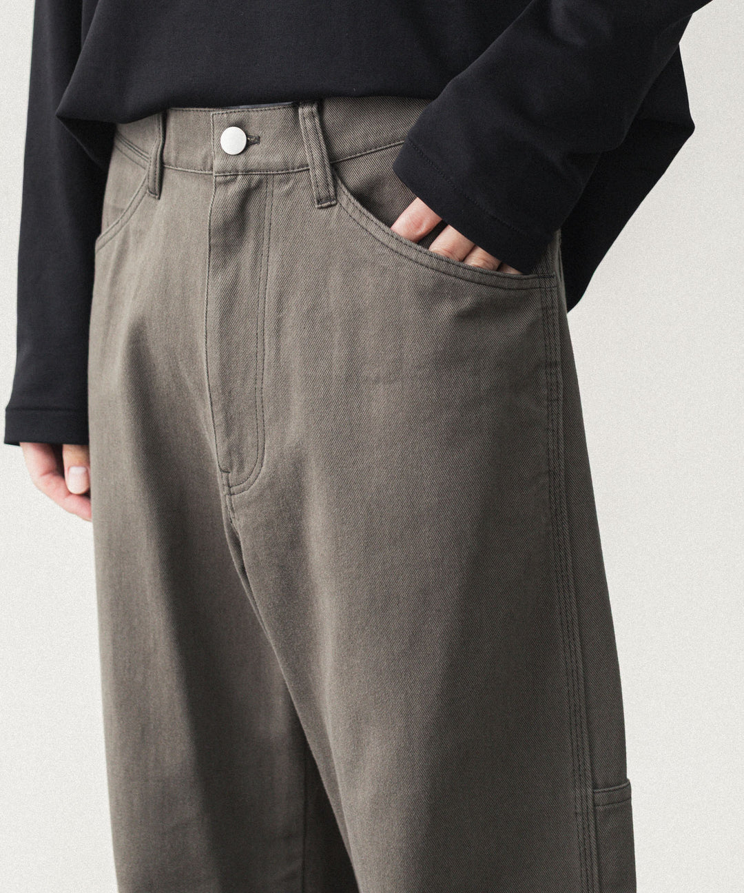 ATTACHMENT アタッチメントのCO NIDOM CLOTH BALLOON WIDE PAINTER PANTS - D.KHAKIの公式通販サイトsession福岡セレクトショップ