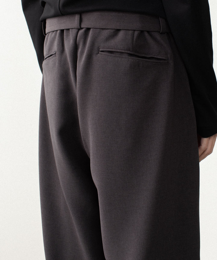 ATTACHMENT アタッチメントのPE STRETCH DOUBLE CLOTH CROSS TUCK TROUSERS - D.KH GRAYの公式通販サイトsession福岡セレクトショップ