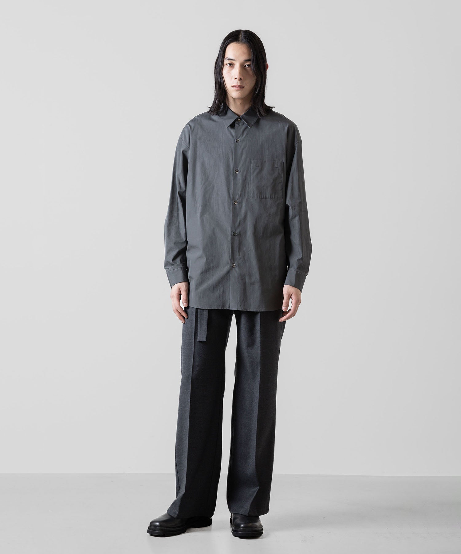 ATTACHMENT アタッチメントのWASHABLE WO/PE STRETCH SAXONY BELTED WIDE TROUSERS - D.GRAY 公式通販サイトsession福岡セレクトショップ