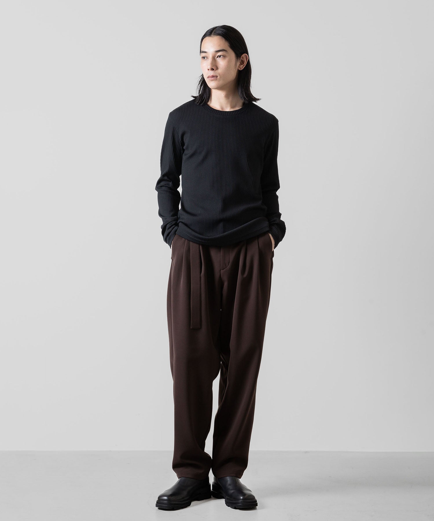 ATTACHMENT アタッチメントのPE STRETCH DOUBLE CLOTH BELTED TAPERED FIT TROUSERS - BROWN 公式通販サイトsession福岡セレクトショップ