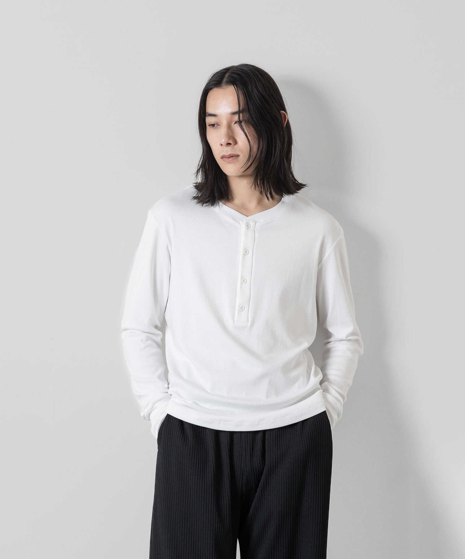 【ATTACHMENT】ATTACHMENT アタッチメントのSVIN CO RIB HENLEY NECK L/S TEE - WHITE 公式通販サイトsession福岡セレクトショップATTACHMENT アタッチメントのSVIN CO RIB HENLEY NECK L/S TEE - WHITE 公式通販サイトsession福岡セレクトショップ