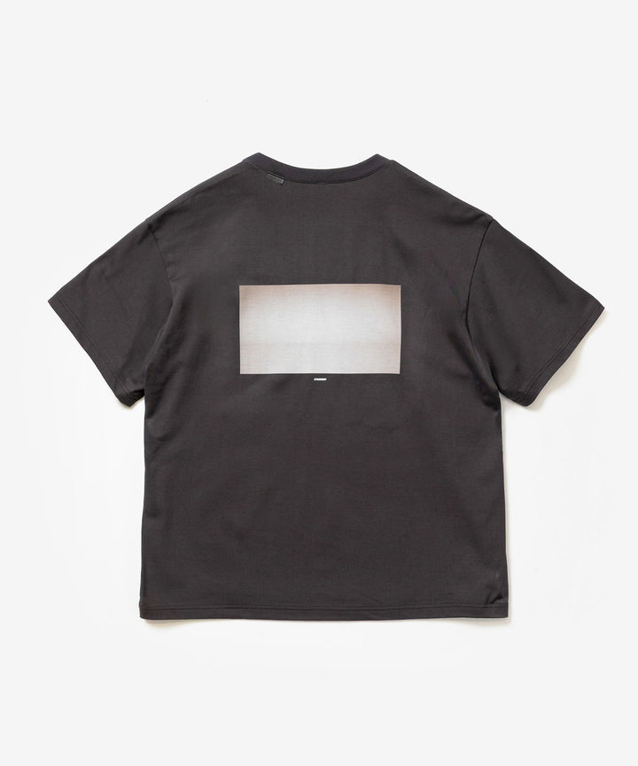 ATTACHMENT アタッチメントの100//3　JERSEY PHOTO PRINT S/S TEE - D.BROWNの公式通販サイトsession福岡セレクトショップ