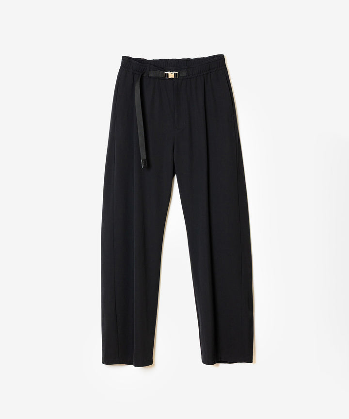 ATTACHMENT アタッチメントのWASHABLE HIGH TWIST GABARDINE EASY BUCKLE BALLOON TROUSERS - BLACKの公式通販サイトsession福岡セレクトショップ