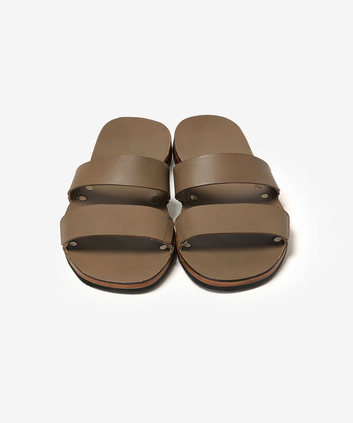 ATTACHMENT アタッチメントのSMOOTH LEATHER SLIDE SANDAL - KHAKI GRAYの公式通販サイトsession福岡セレクトショップ