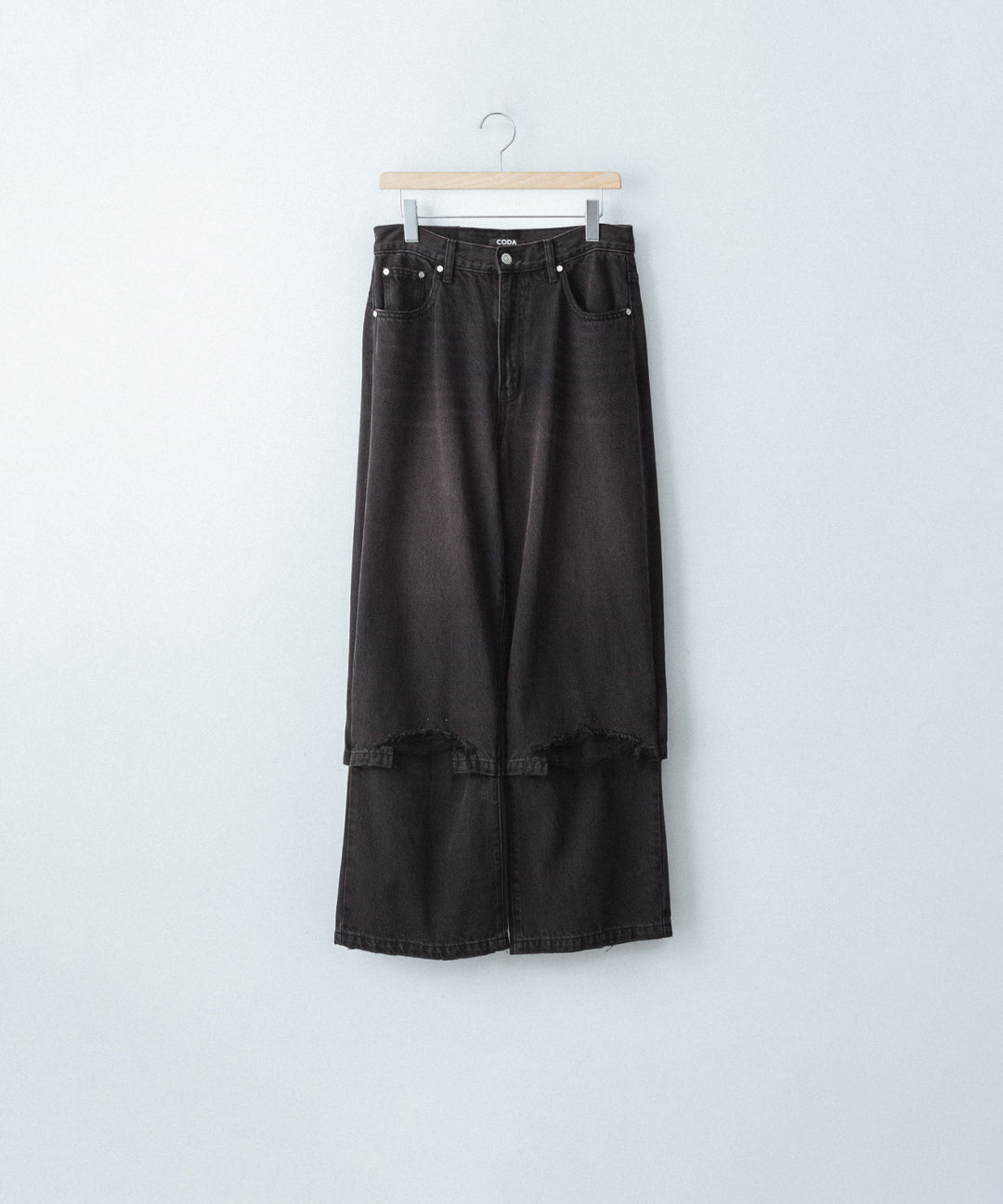 【CODA】BLACK WASHED LAYERED HYBRID BREAK CUT JEANS - BLACK WASHED