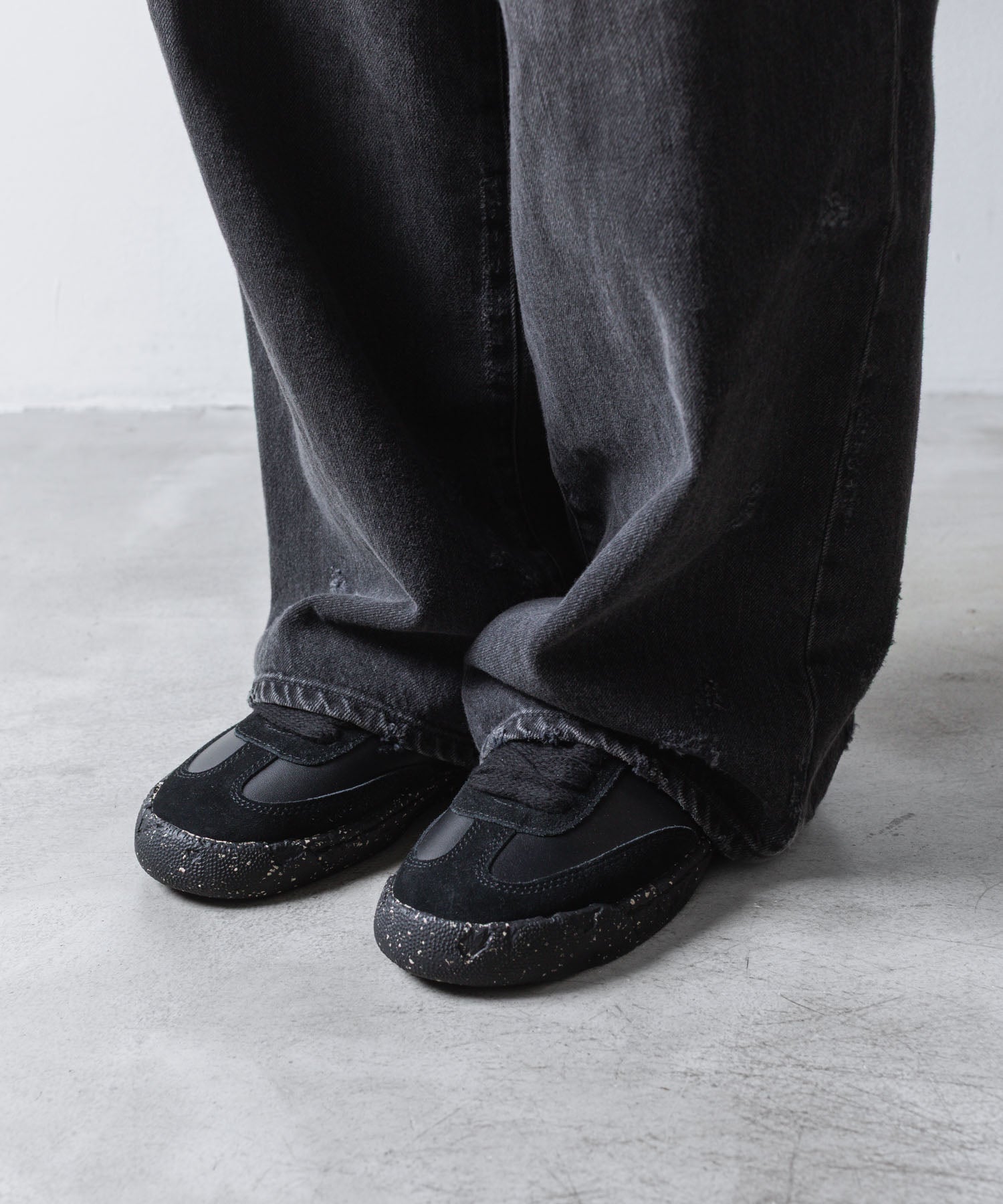 General scale. ジェネラルスケールのSEINE / LEATHER LOW-TOP SNEAKERSの公式通販サイトsession福岡セレクトショップ