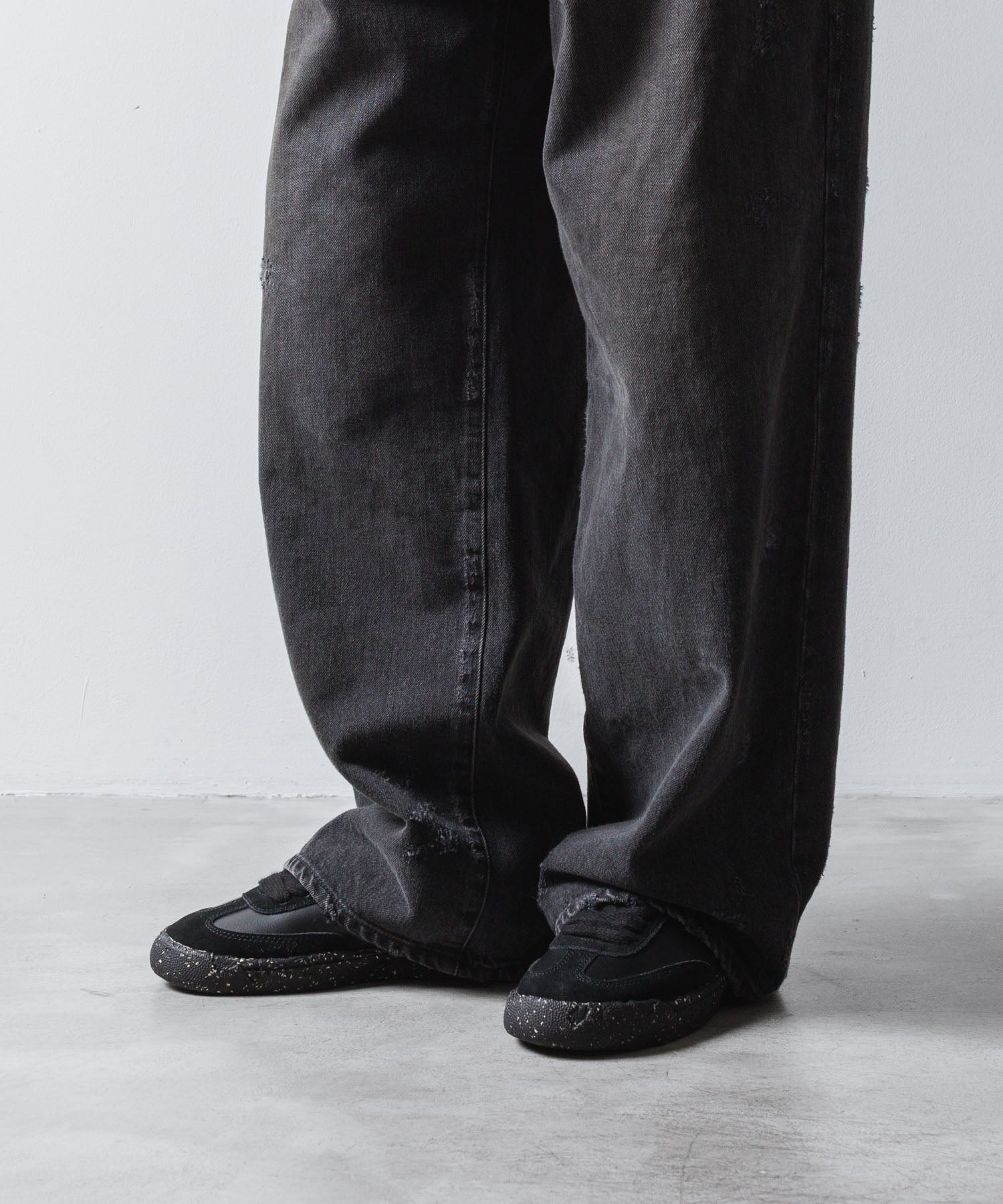 General scale. ジェネラルスケールのSEINE / LEATHER LOW-TOP SNEAKERSの公式通販サイトsession福岡セレクトショップ