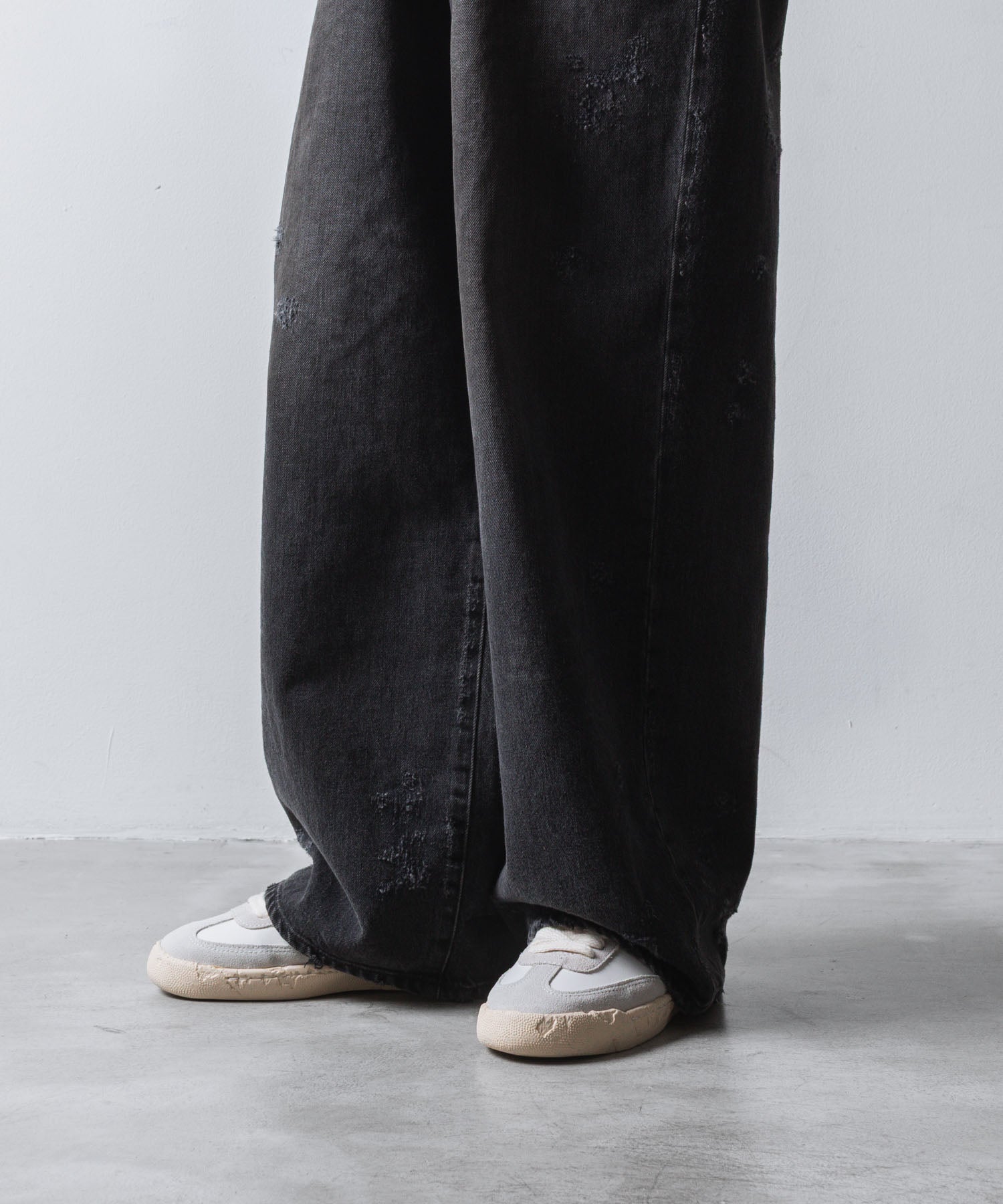 General scale. ジェネラルスケールのSEINE / LEATHER LOW-TOP SNEAKERSの公式通販サイトsession福岡セレクトショップ