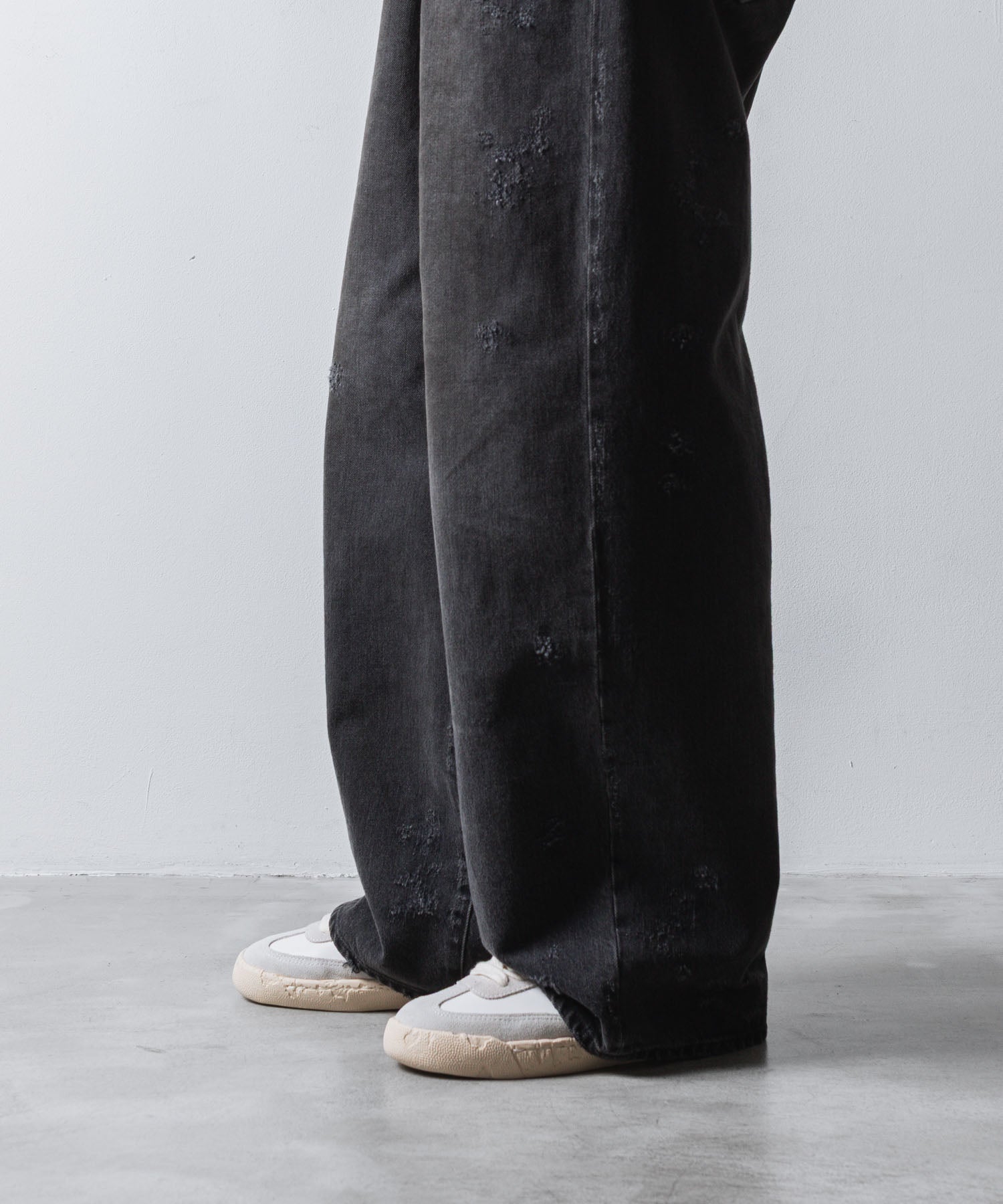 General scale. ジェネラルスケールのSEINE / LEATHER LOW-TOP SNEAKERSの公式通販サイトsession福岡セレクトショップ