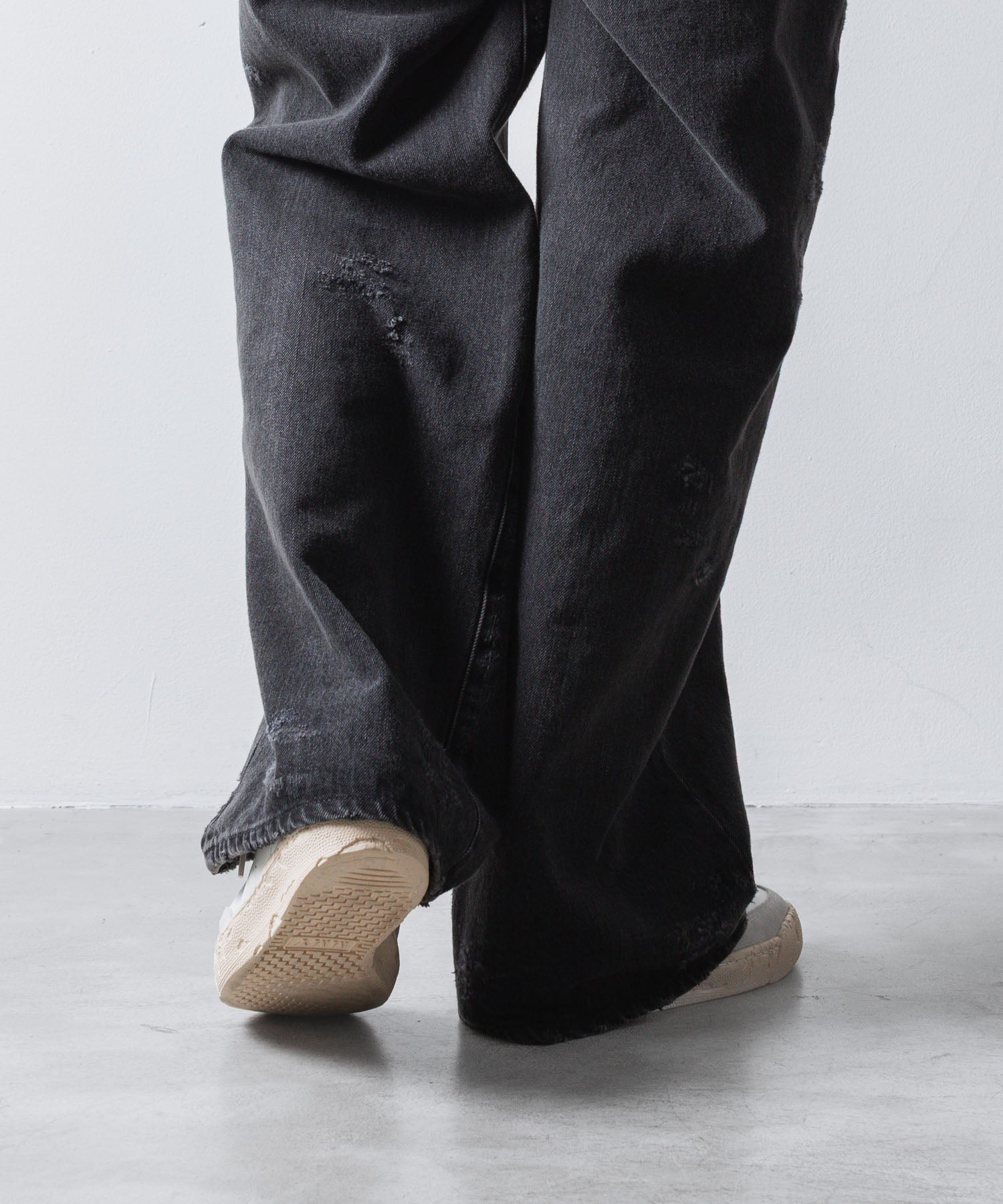 General scale. ジェネラルスケールのSEINE / LEATHER LOW-TOP SNEAKERSの公式通販サイトsession福岡セレクトショップ