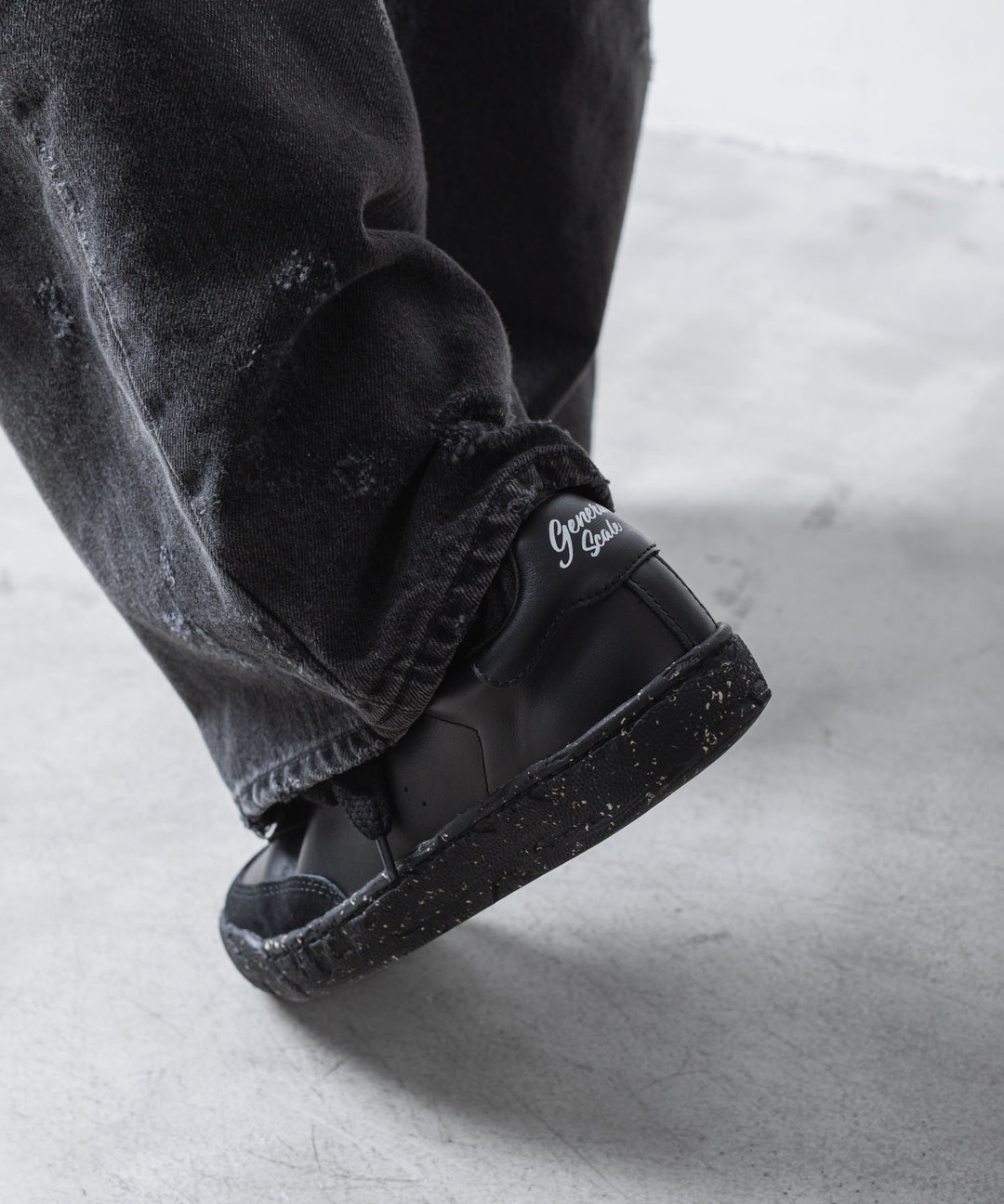 General scale. ジェネラルスケールのSEINE / LEATHER LOW-TOP SNEAKERSの公式通販サイトsession福岡セレクトショップ